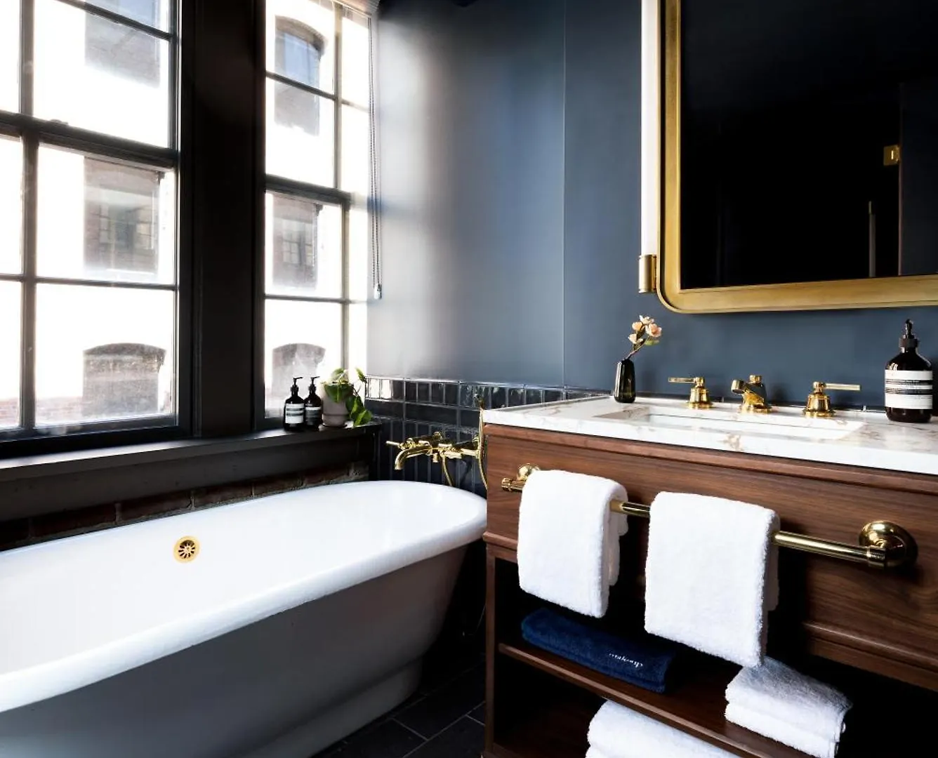 Populus Seattle Hotel